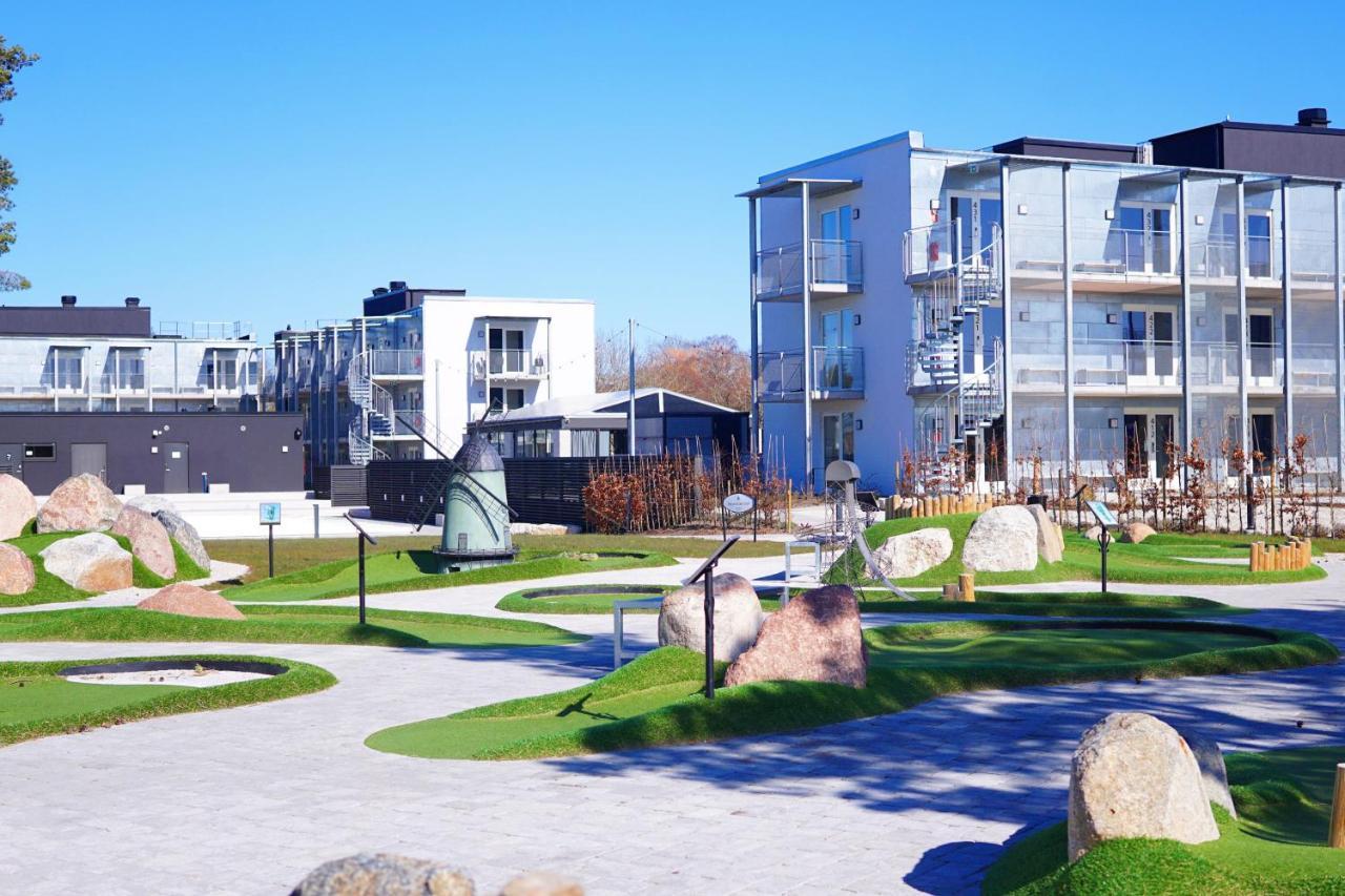 First Hotel Kokoloko Висбю Экстерьер фото