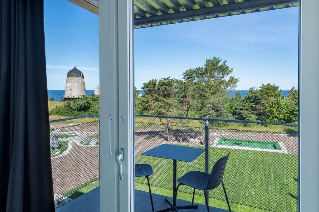 First Hotel Kokoloko Висбю Экстерьер фото