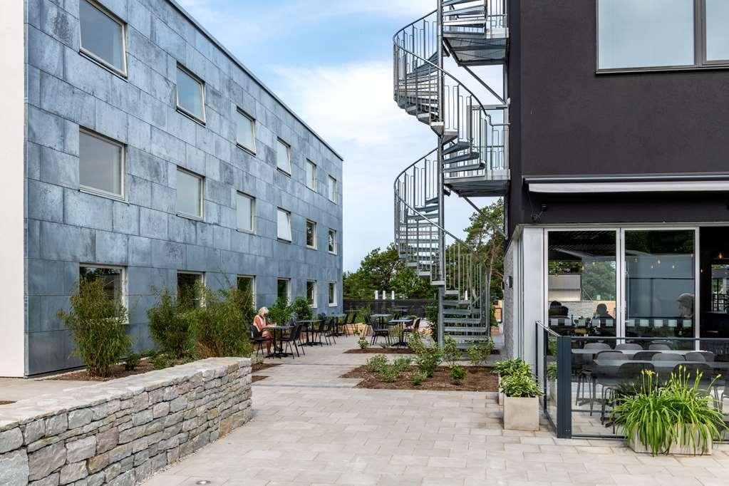 First Hotel Kokoloko Висбю Экстерьер фото