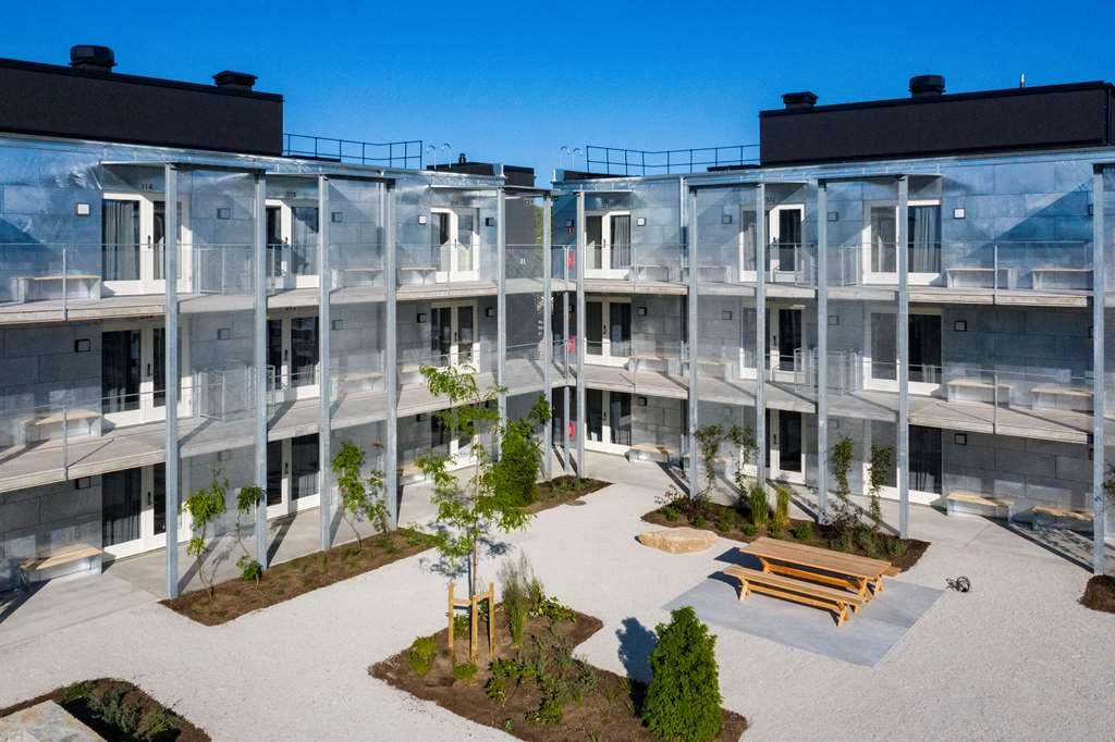 First Hotel Kokoloko Висбю Экстерьер фото
