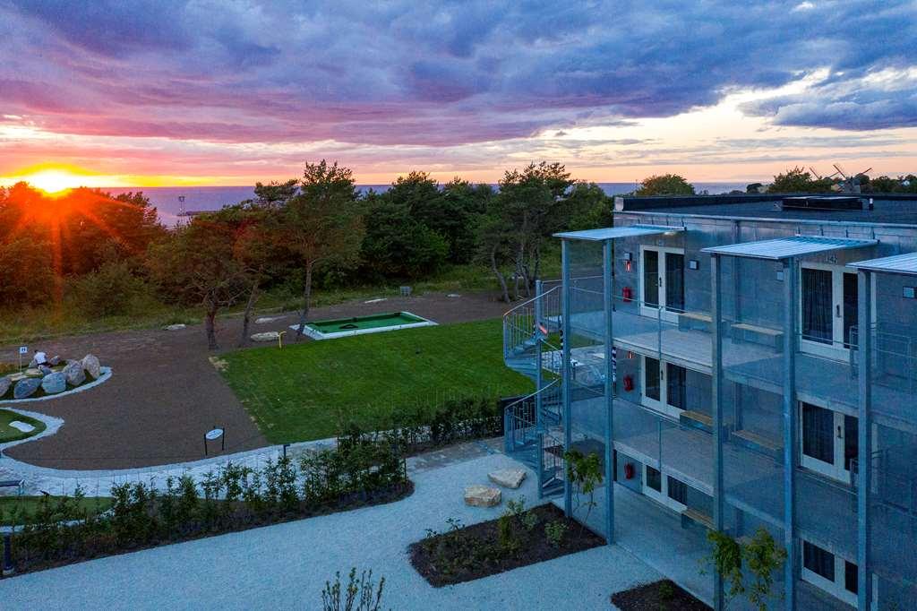First Hotel Kokoloko Висбю Экстерьер фото