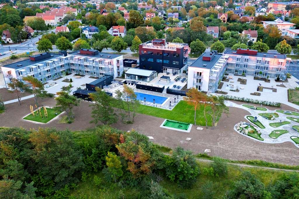 First Hotel Kokoloko Висбю Экстерьер фото