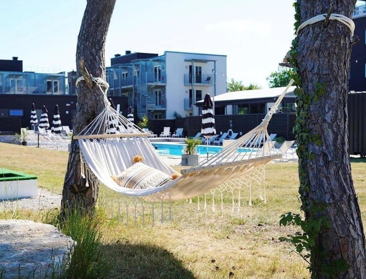 First Hotel Kokoloko Висбю Экстерьер фото