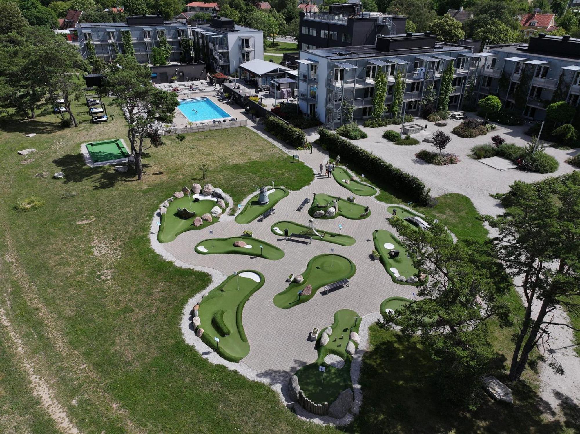 First Hotel Kokoloko Висбю Экстерьер фото